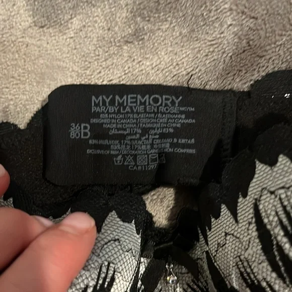 Lace bra - Picture 3 of 3